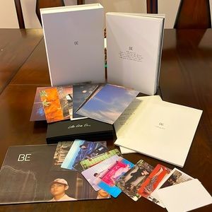 Open BTS BE Deluxe Album.